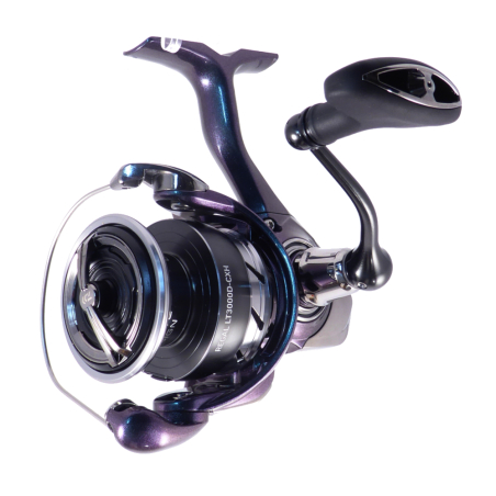 Daiwa Regal LT 3000 Spinning Reel front left view