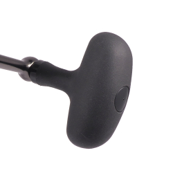 Daiwa BG MQ 5000 handle closeup