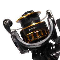 Daiwa BG 1500 Spinning Reel reel closeup