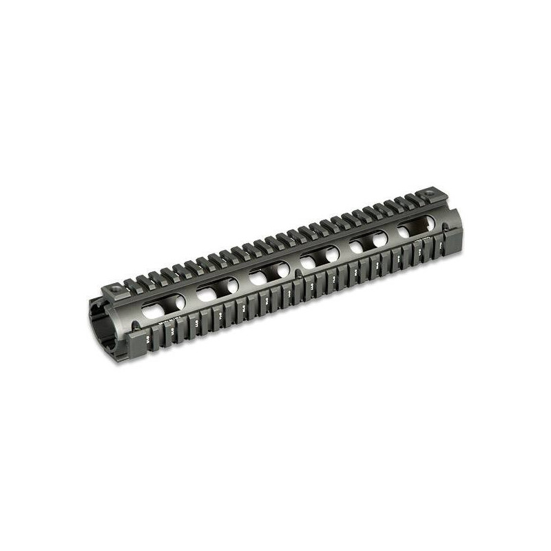 UTG PRO Rifle Length Quad Rail Handguard MTU003