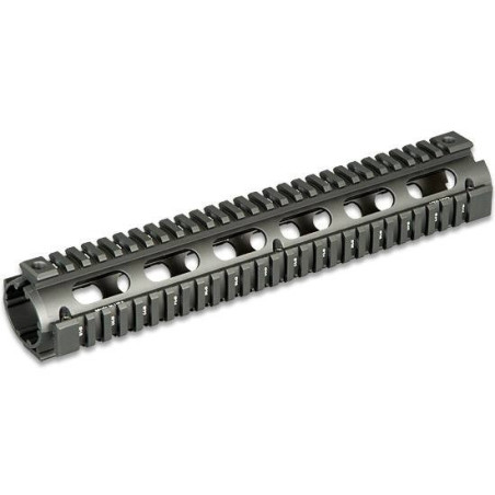 UTG PRO Rifle Length Quad Rail Handguard MTU003